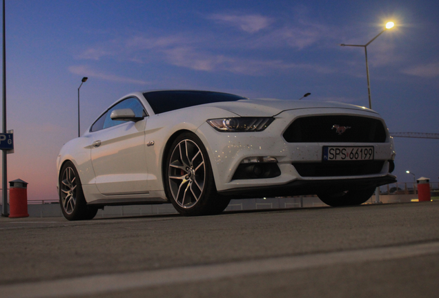 Ford Mustang GT 2015