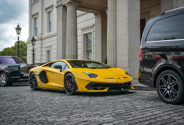 Lamborghini Aventador LP770-4 SVJ