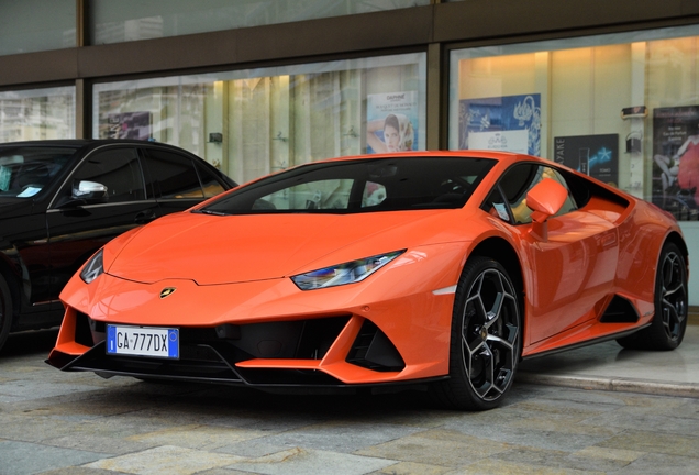 Lamborghini Huracán LP640-4 EVO