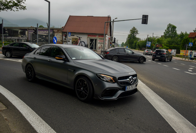 Mercedes-AMG E 63 S W213