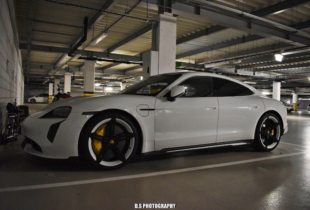 Porsche Taycan Turbo S