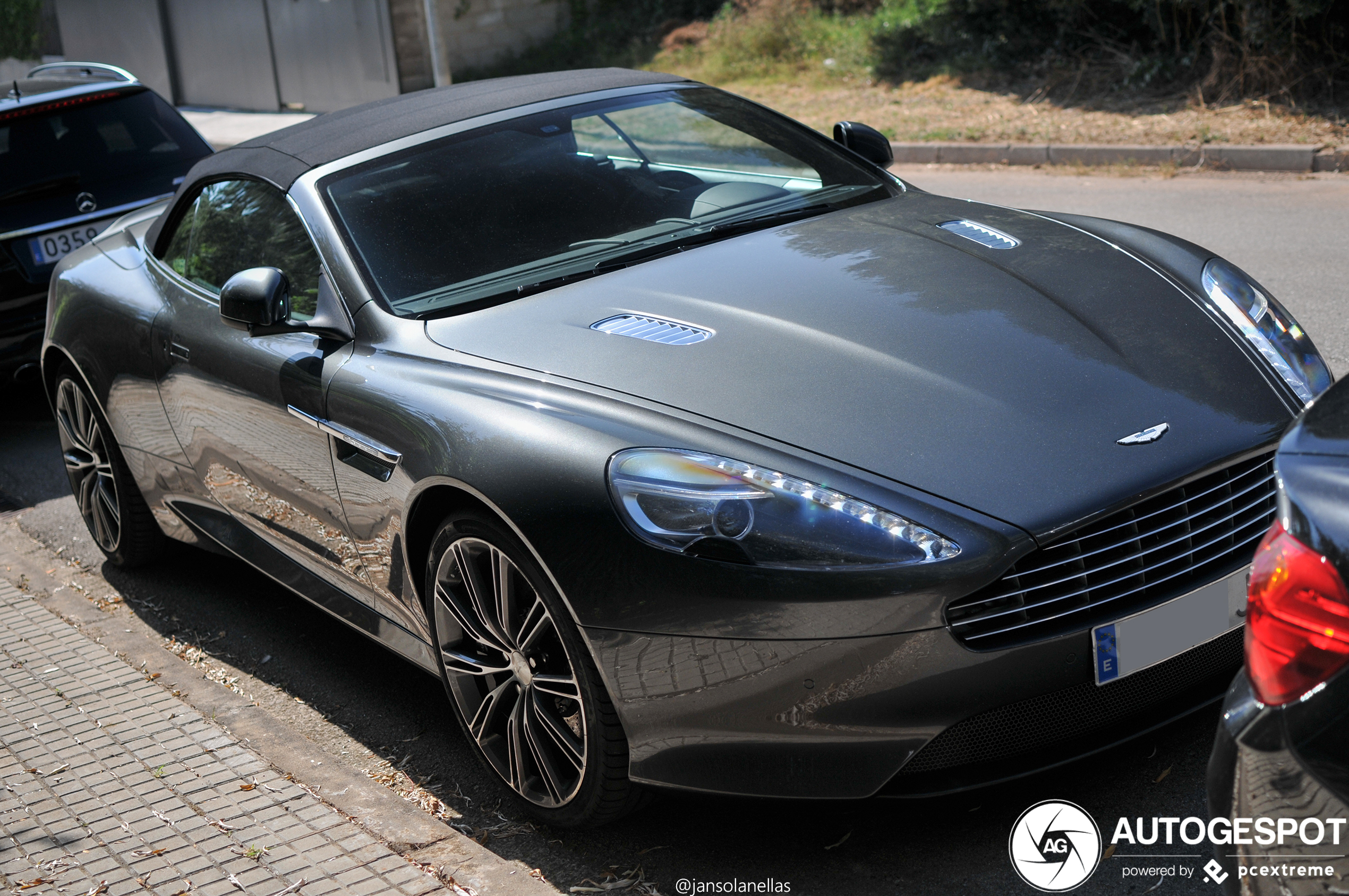 Aston Martin DB9 Volante 2013