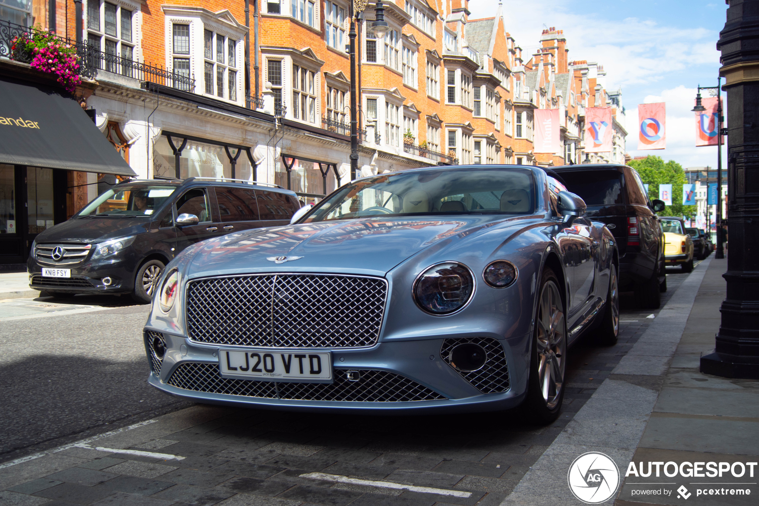 Bentley Continental GTC 2019