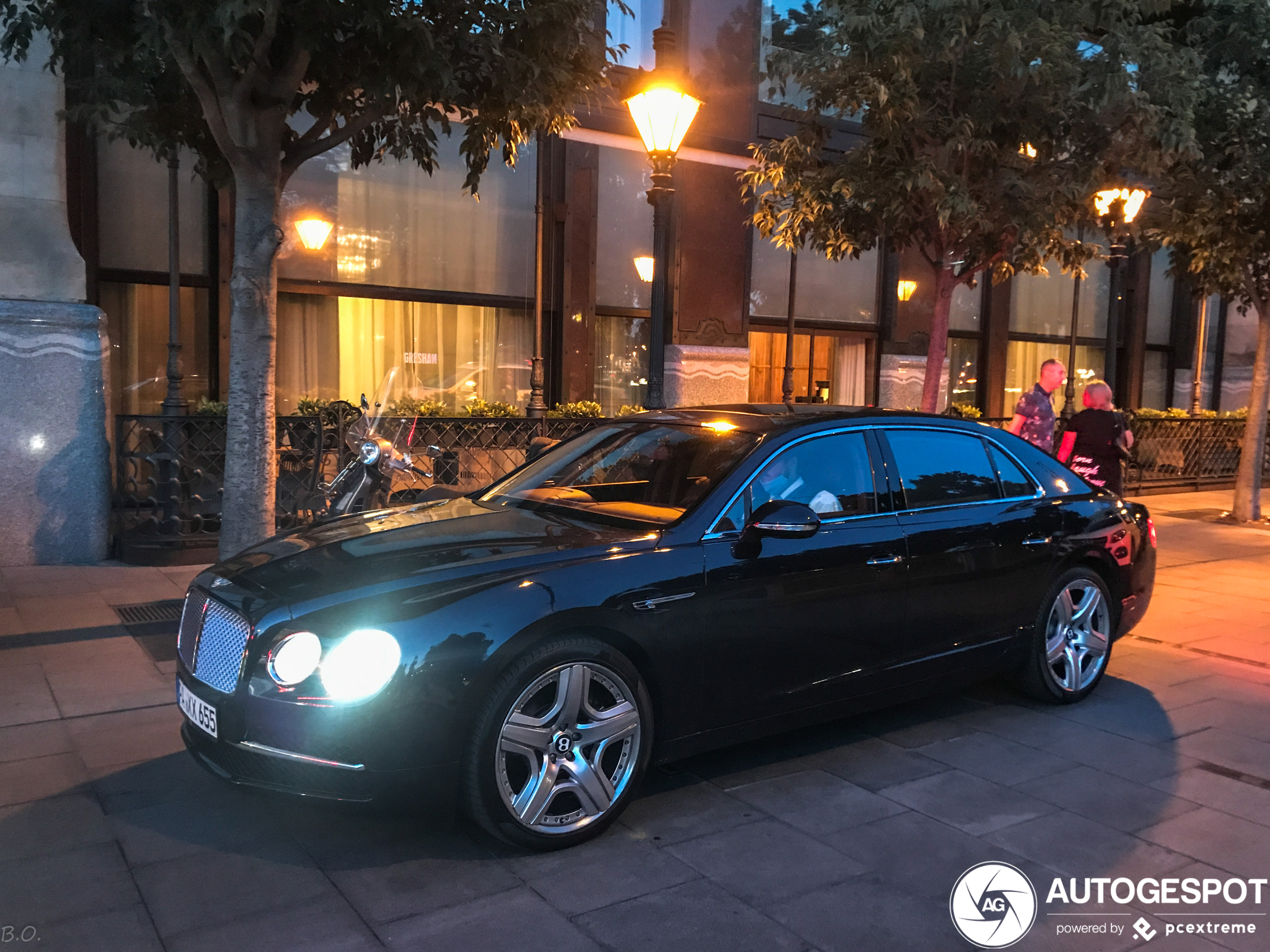 Bentley Flying Spur W12