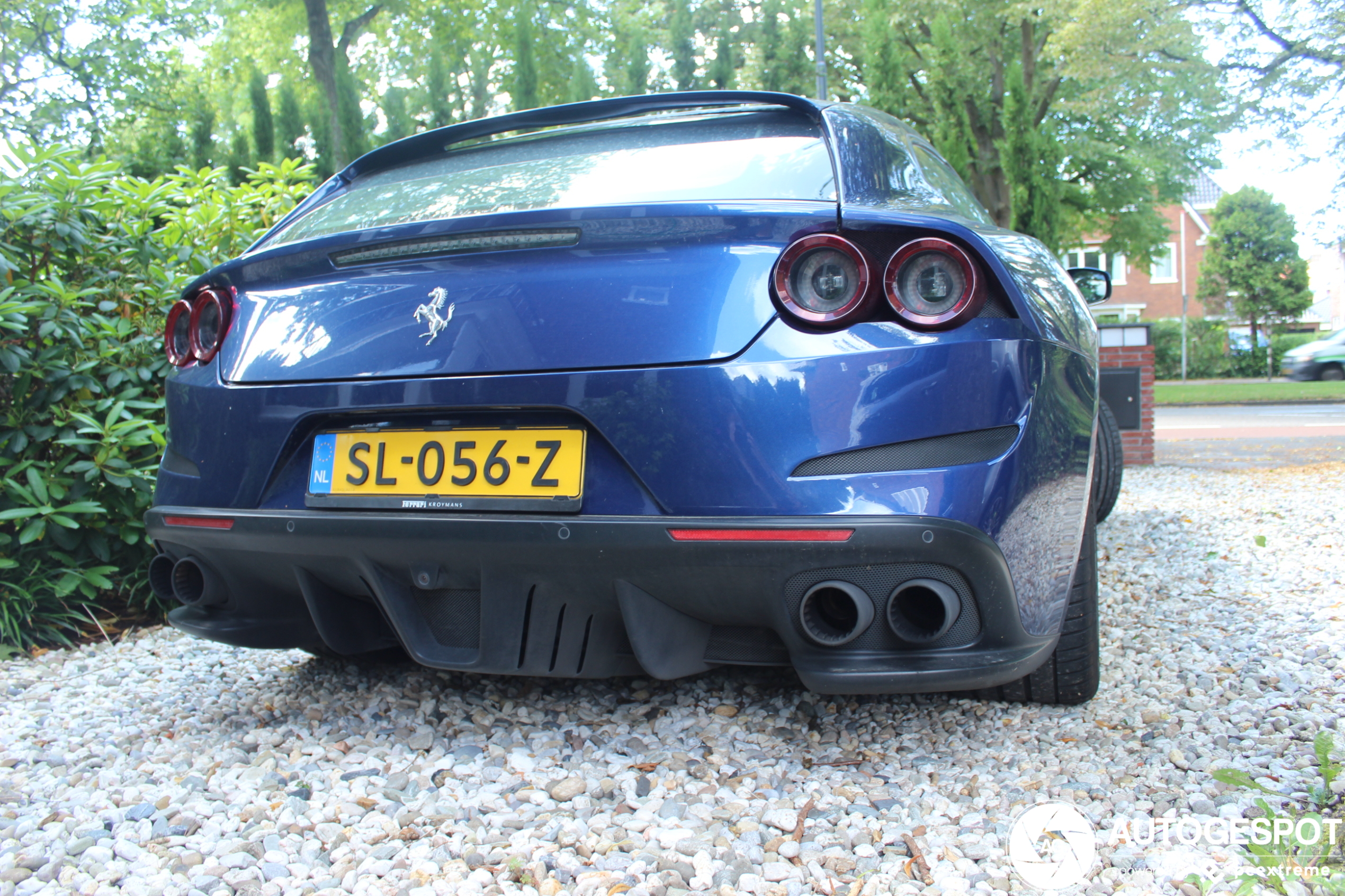 Ferrari GTC4Lusso T