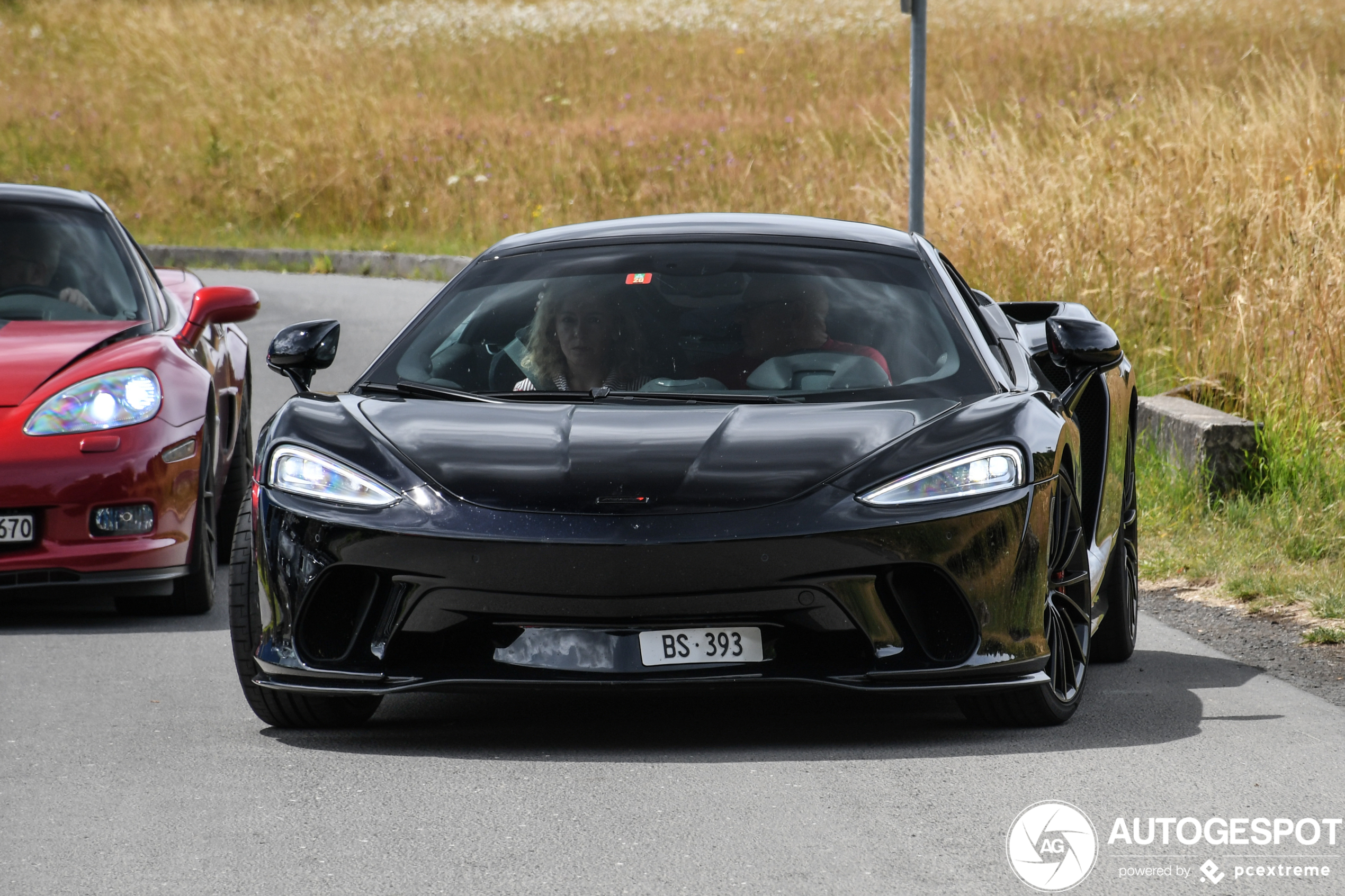 McLaren GT