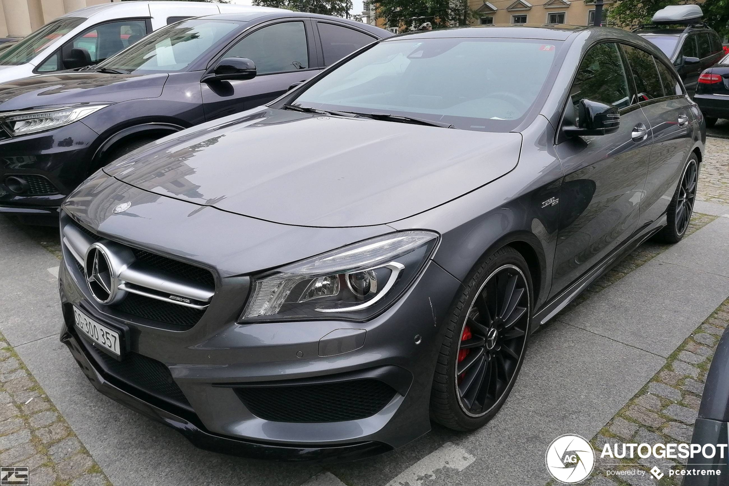 Mercedes-Benz CLA 45 AMG Shooting Brake