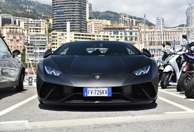 Lamborghini Huracán LP640-4 Performante