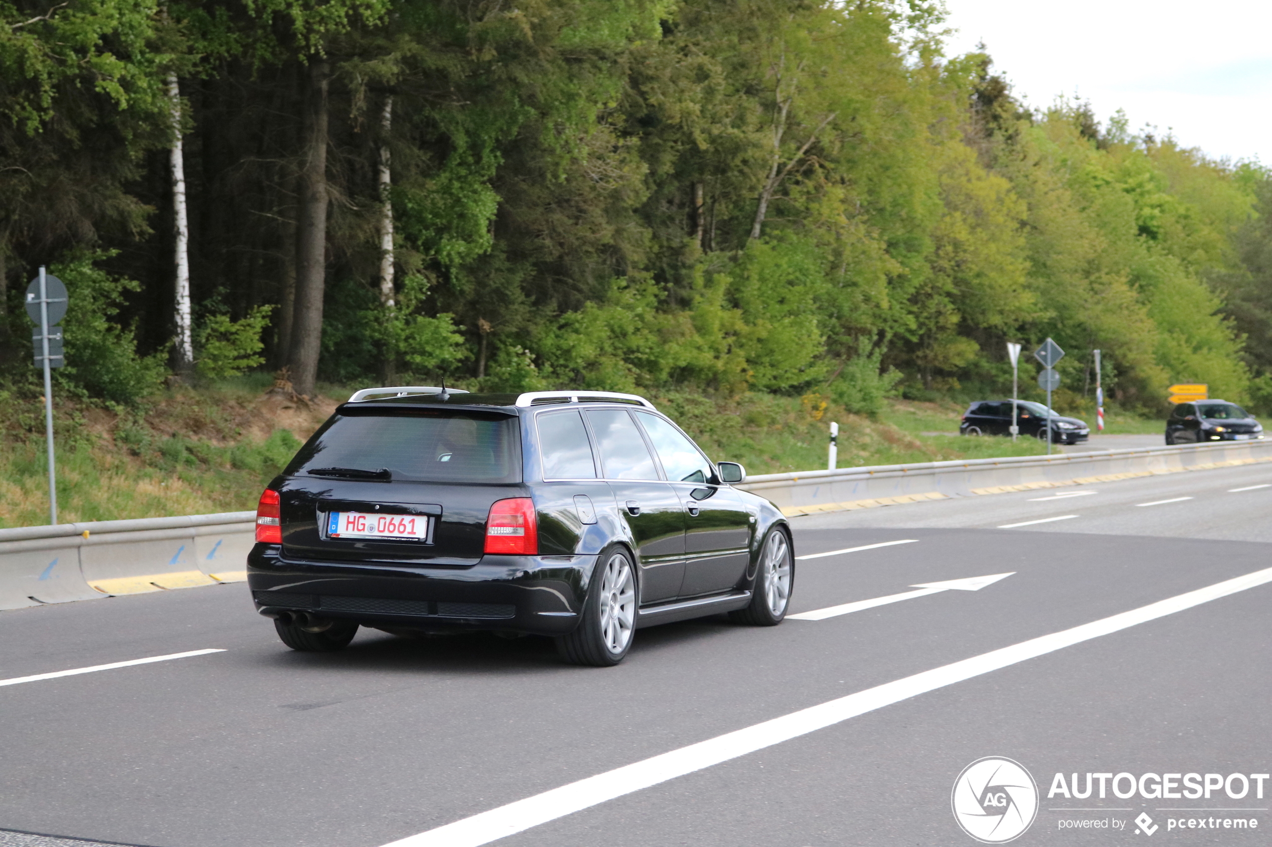 Audi RS4 Avant B5