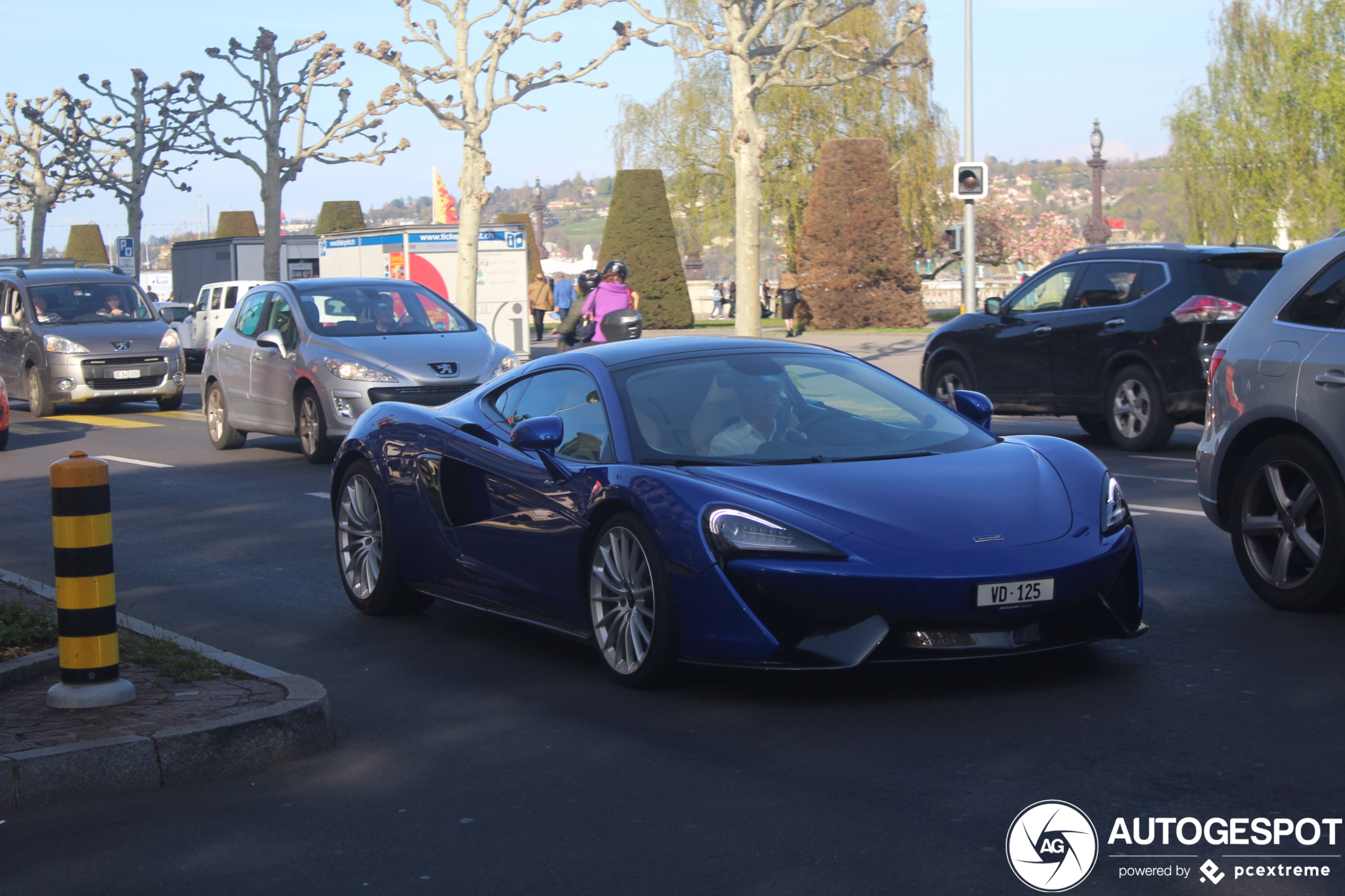 McLaren 570GT