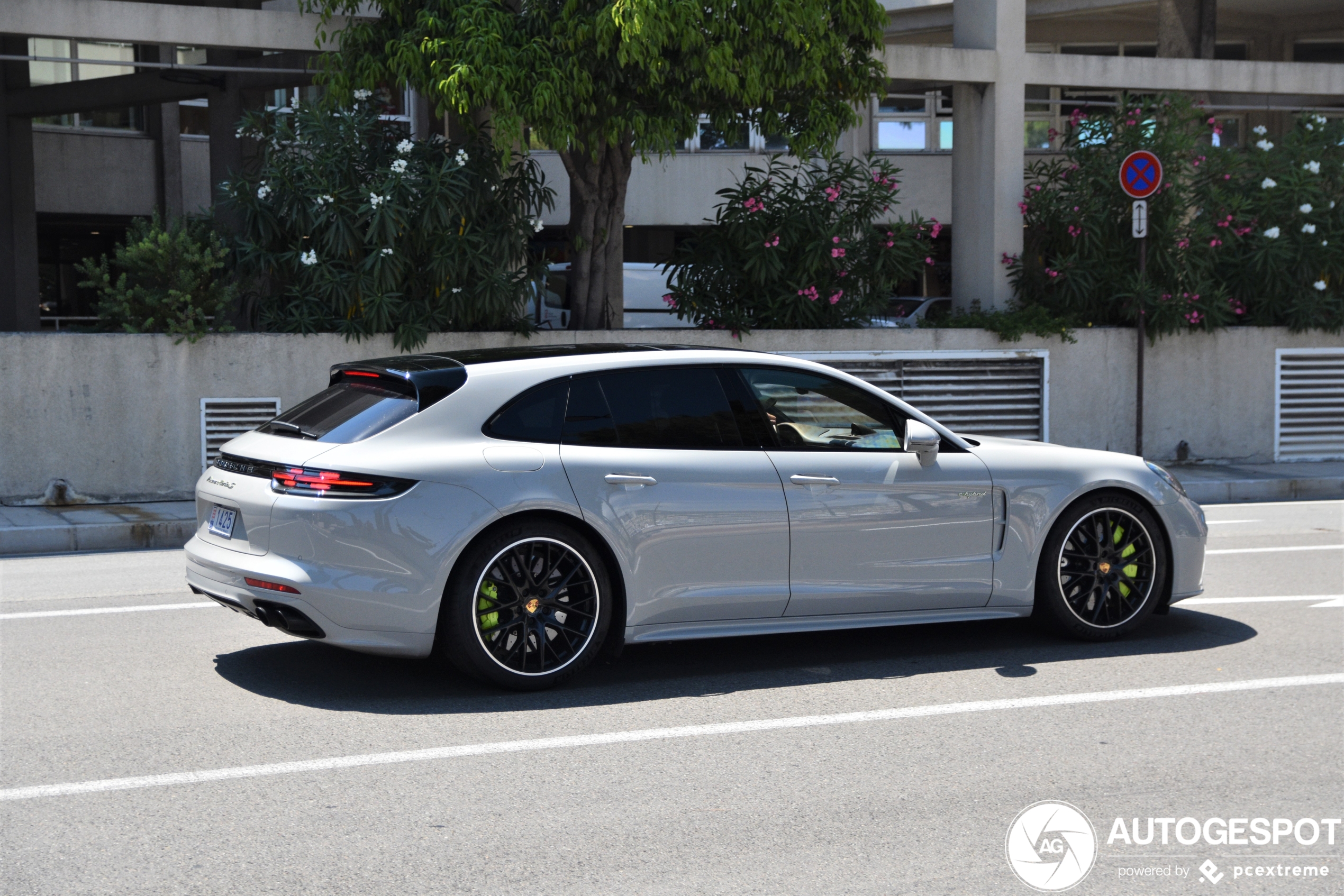 Porsche 971 Panamera Turbo S E-Hybrid Sport Turismo