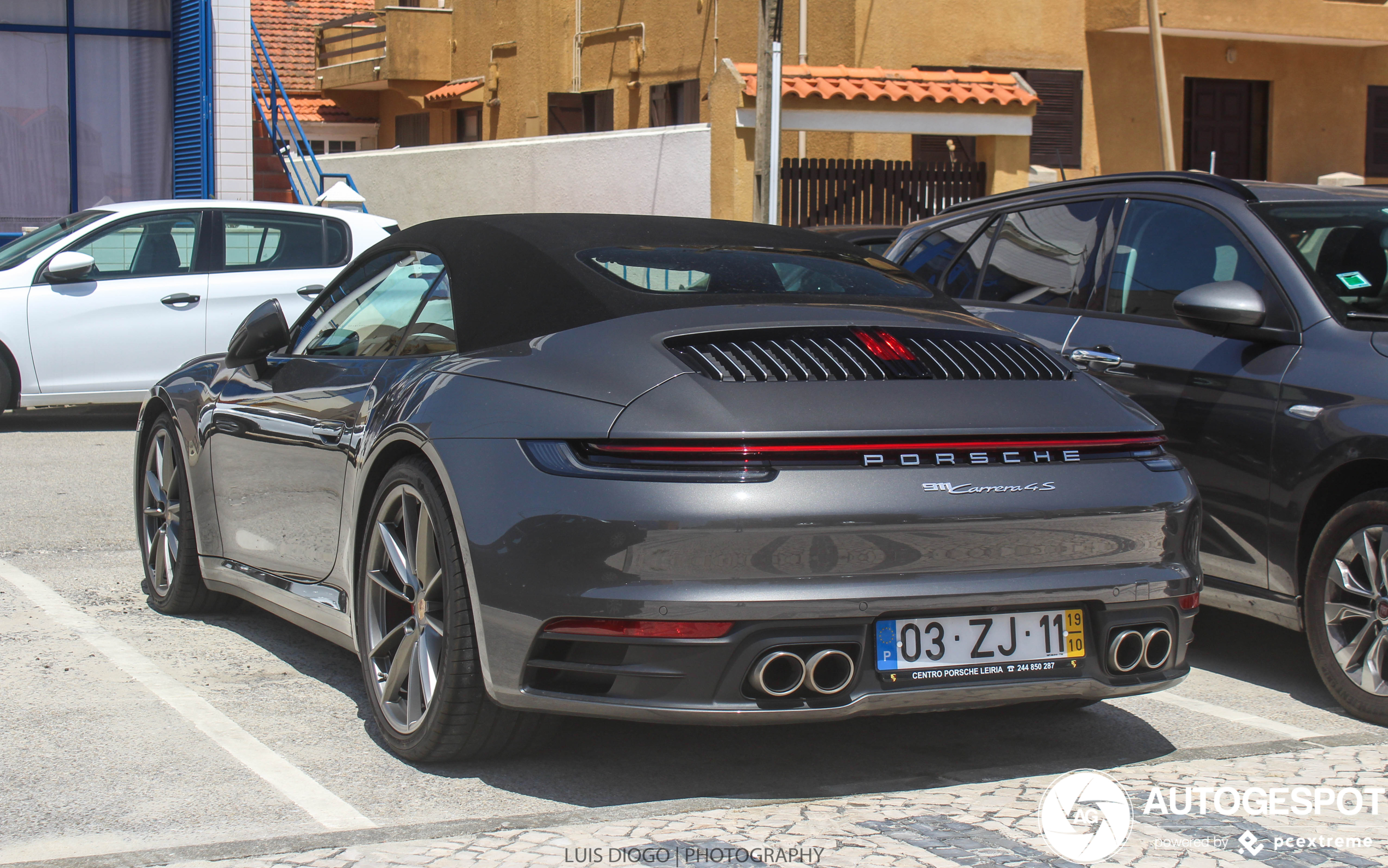 Porsche 992 Carrera 4S Cabriolet