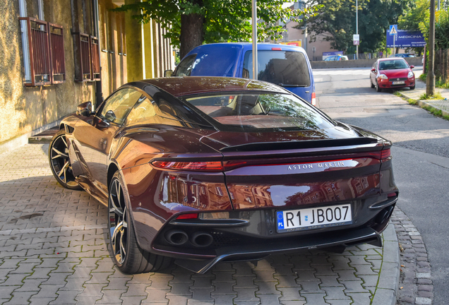 Aston Martin DBS Superleggera