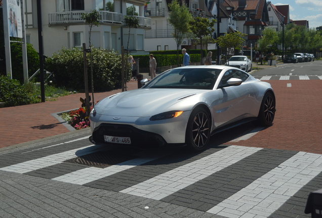 Aston Martin V8 Vantage 2018