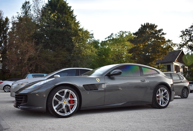 Ferrari GTC4Lusso T