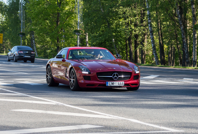 Mercedes-Benz SLS AMG