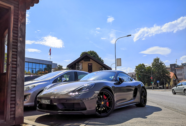 Porsche 718 Cayman GTS