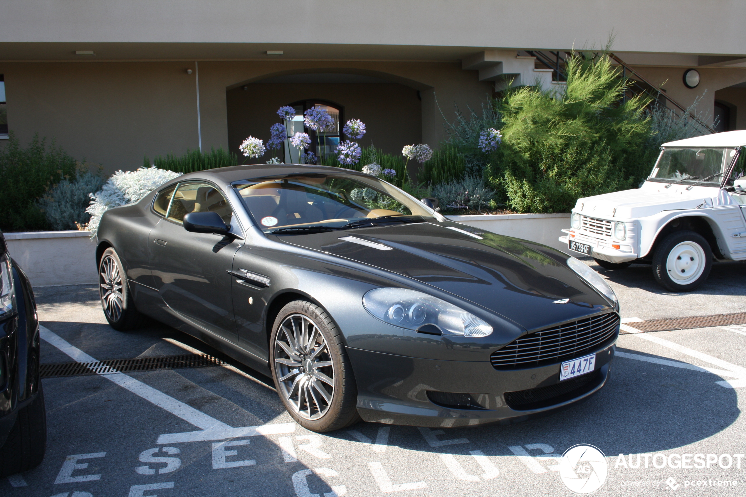 Aston Martin DB9