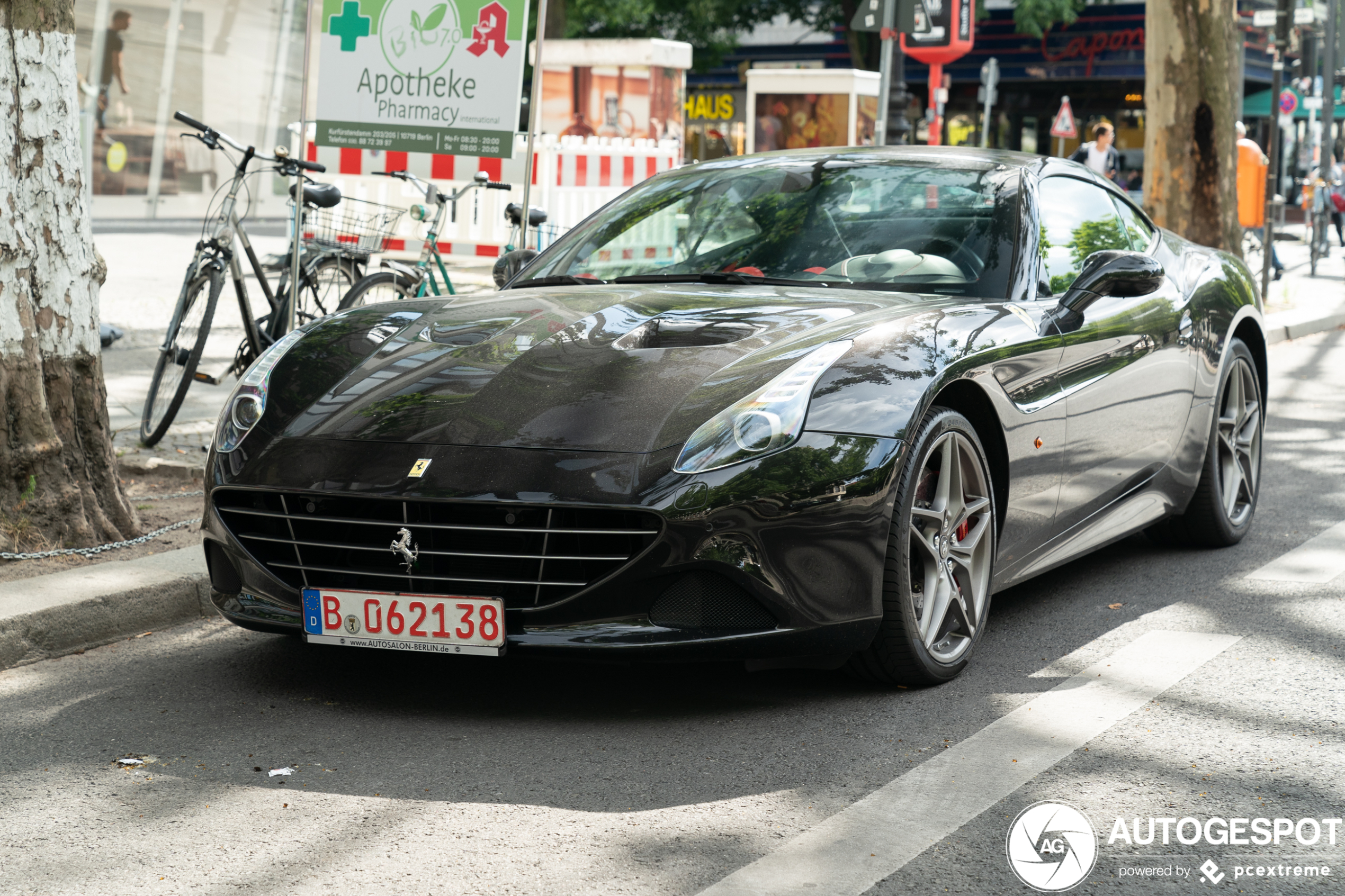 Ferrari California T