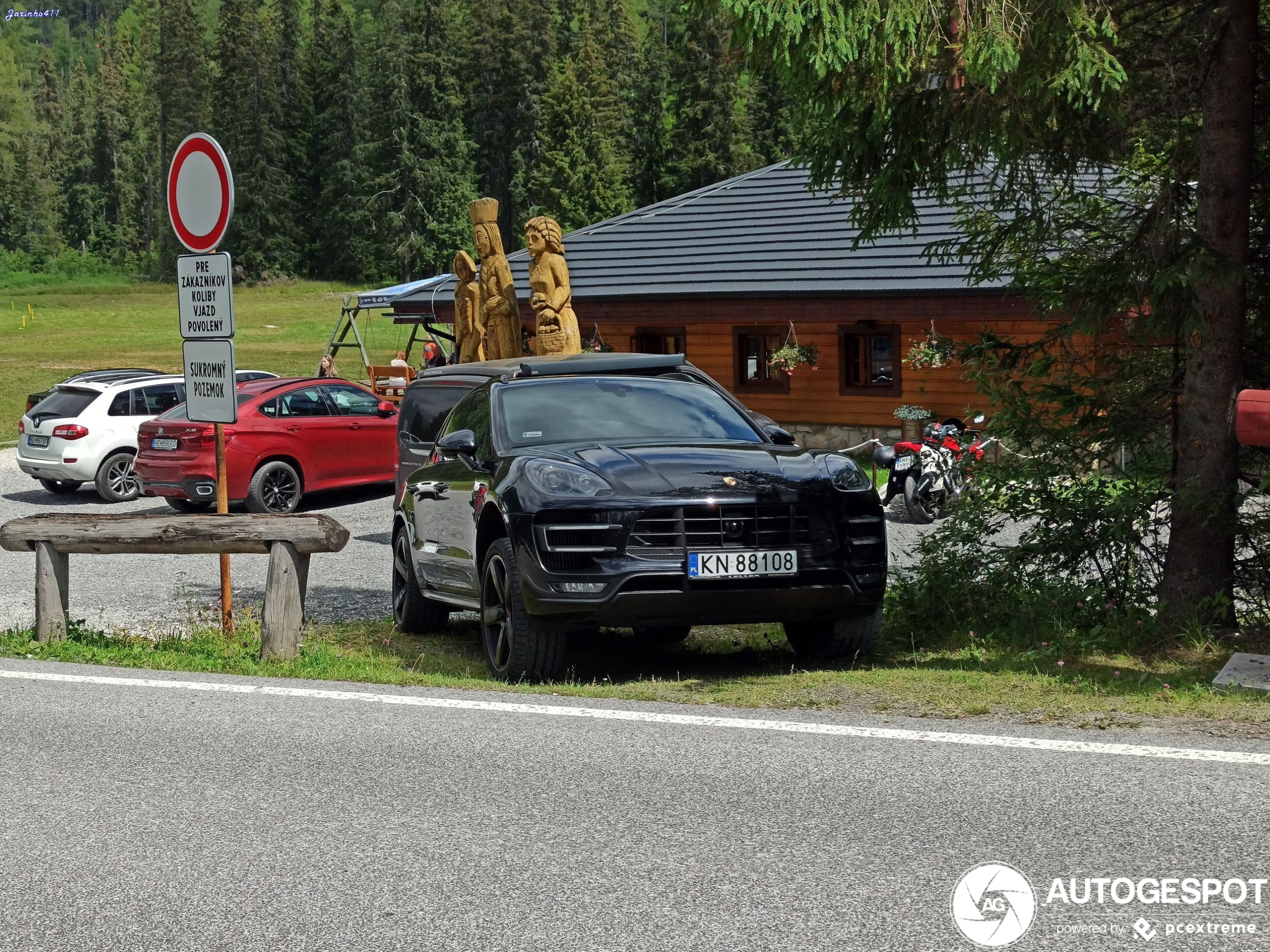 Porsche 95B Macan Turbo