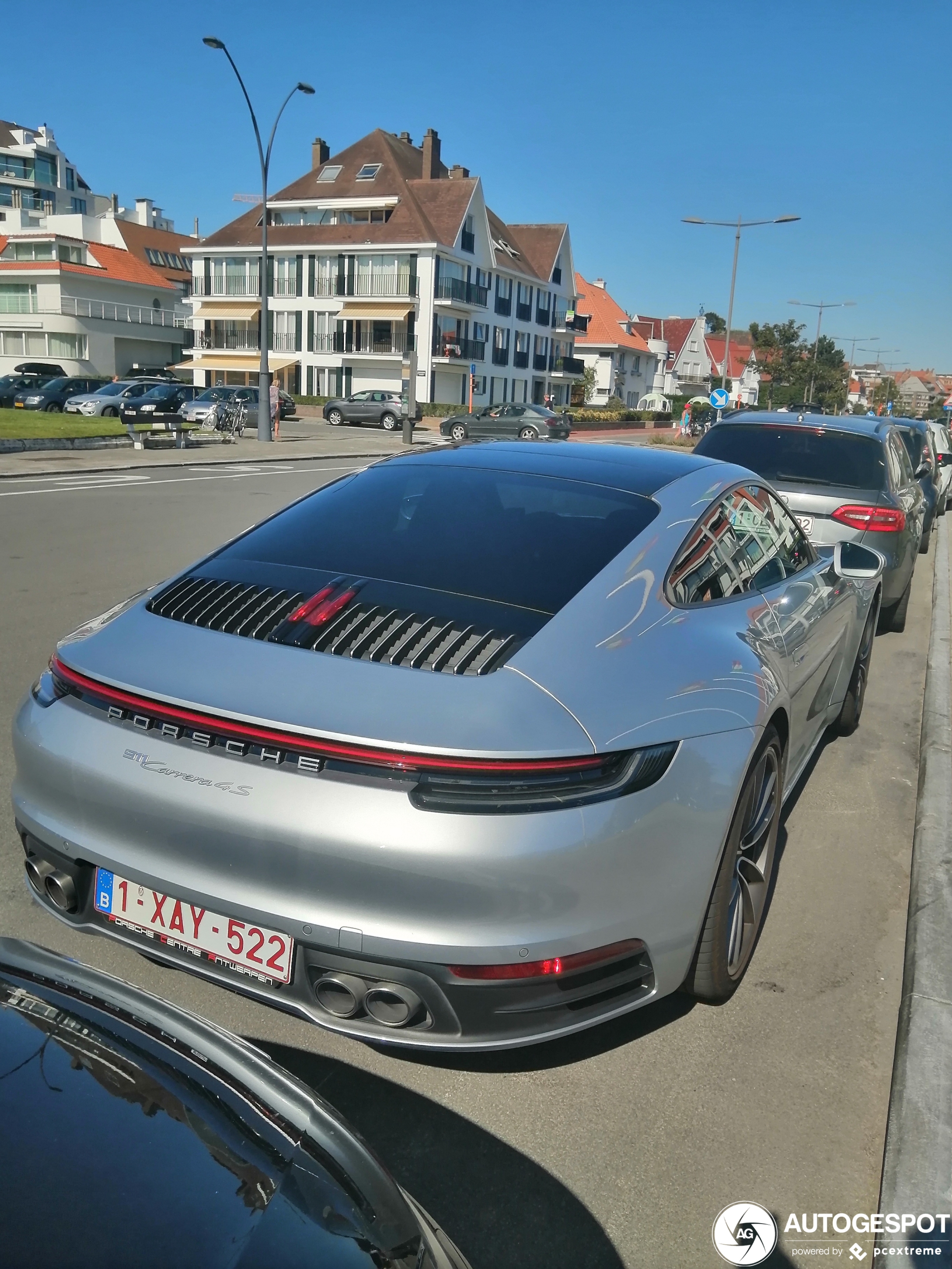 Porsche 992 Carrera 4S