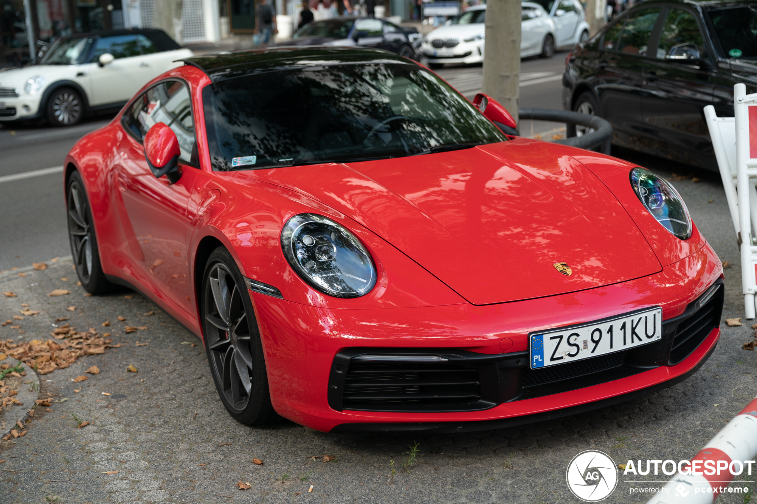 Porsche 992 Carrera 4S