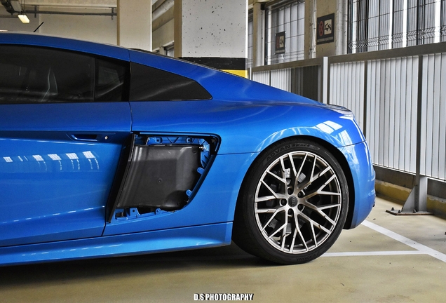 Audi R8 V10 2015