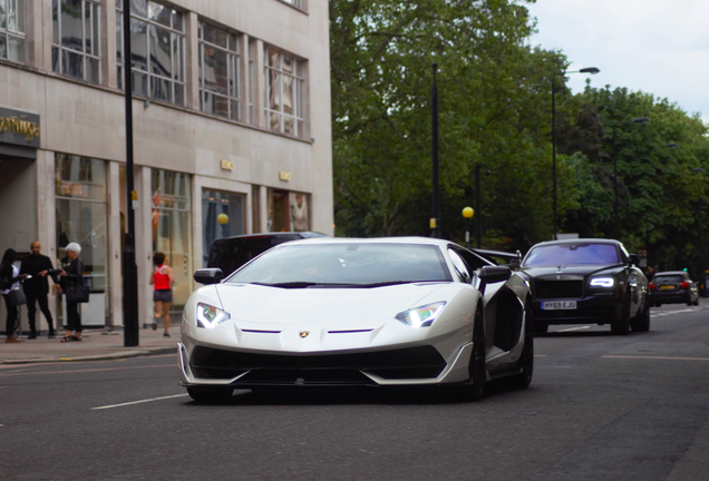 Lamborghini Aventador LP770-4 SVJ