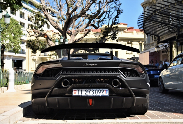 Lamborghini Huracán LP640-4 Performante Spyder