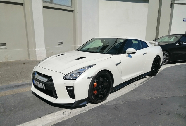 Nissan GT-R 2017