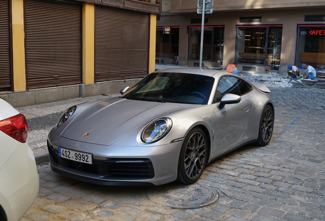 Porsche 992 Carrera 4S