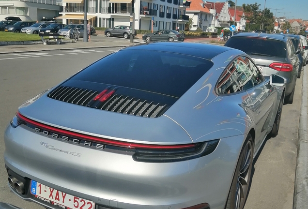 Porsche 992 Carrera 4S