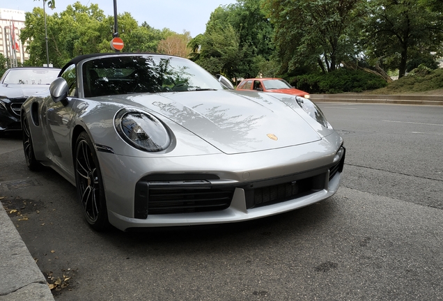 Porsche 992 Turbo S Cabriolet