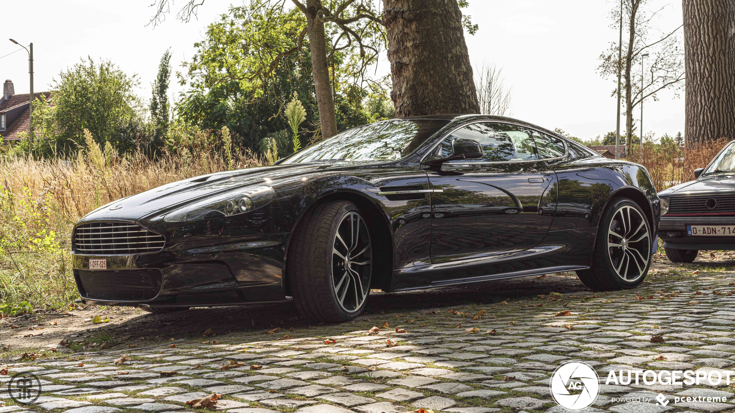 Aston Martin DBS Carbon Black Edition - 06 August 2020 - Autogespot