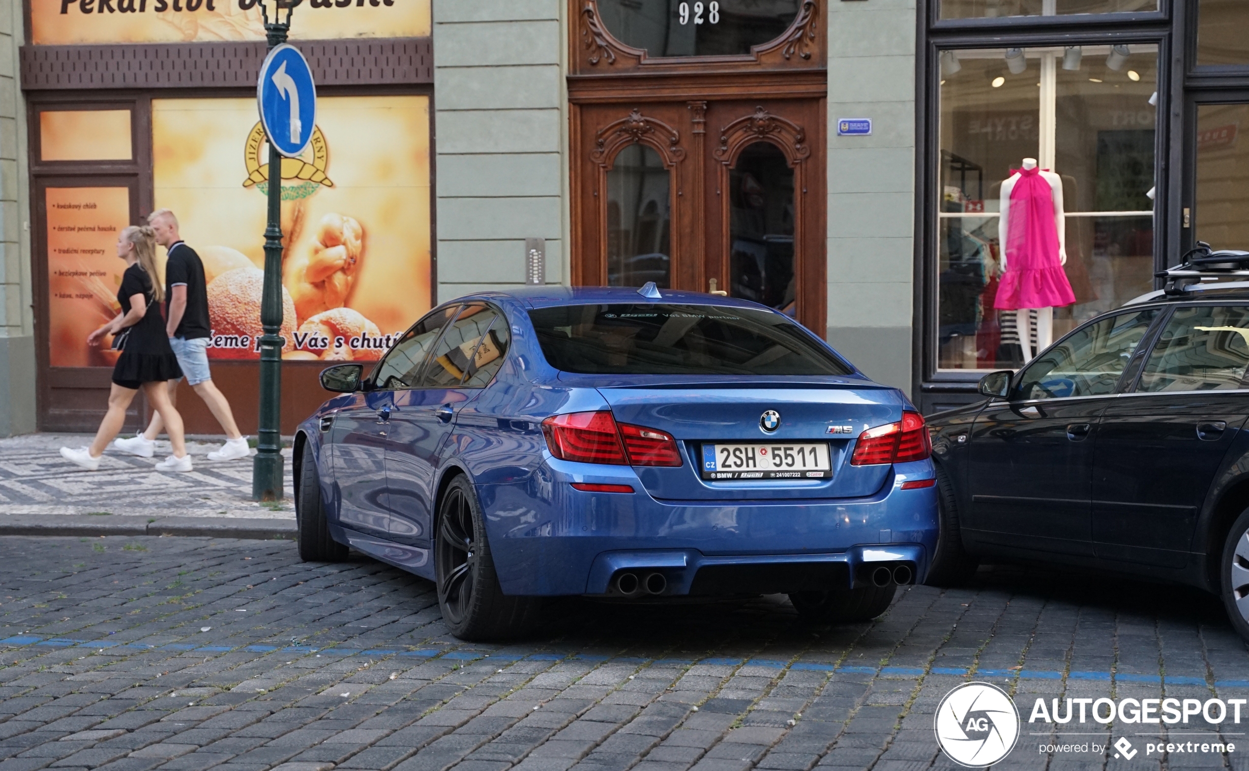 BMW M5 F10 2011