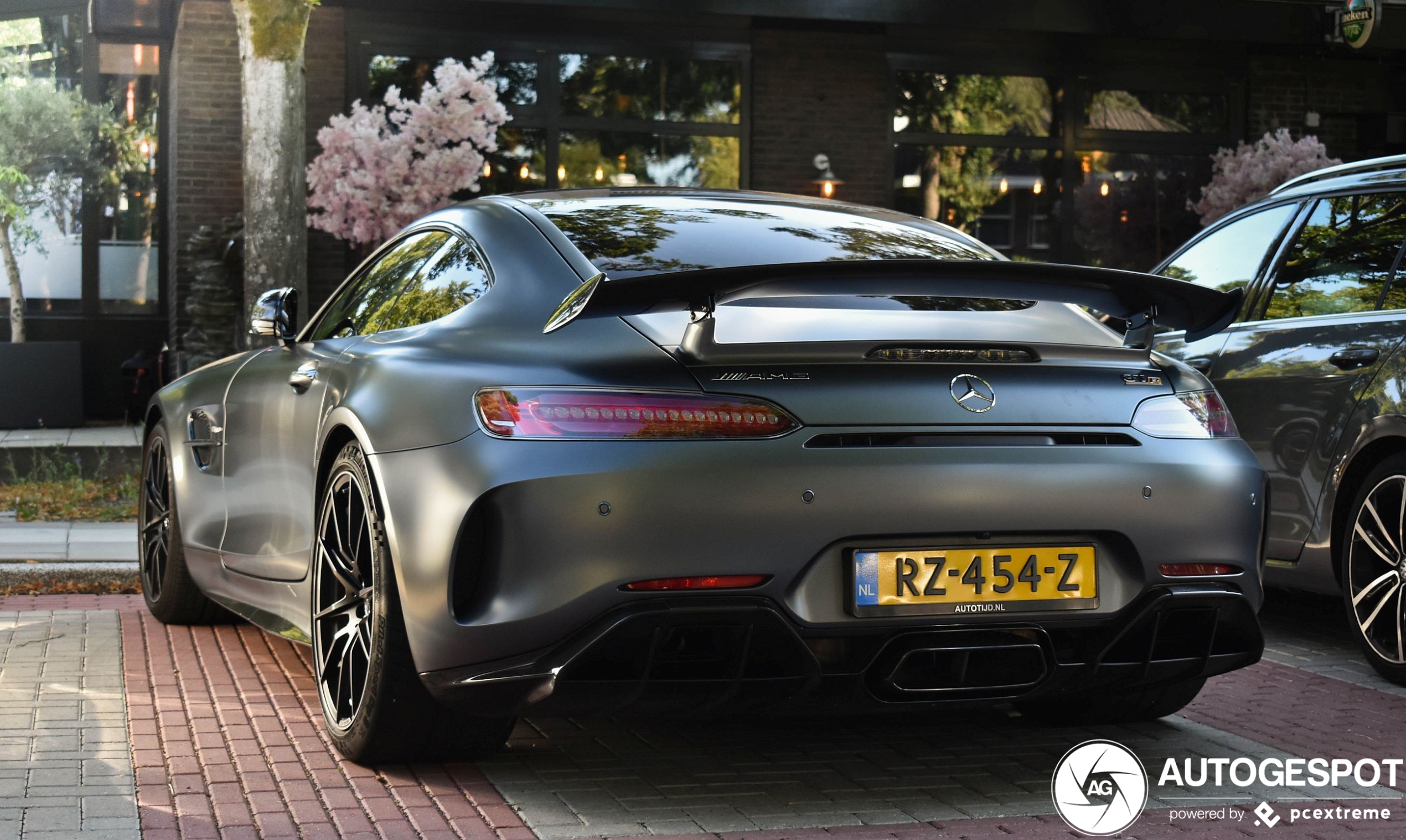 Mercedes-AMG GT R C190