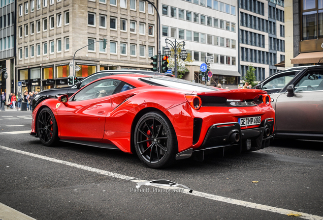 Ferrari 488 Pista