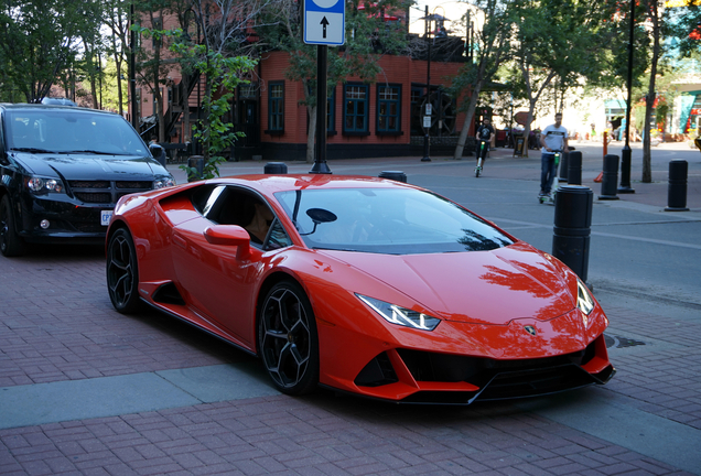 Lamborghini Huracán LP640-4 EVO