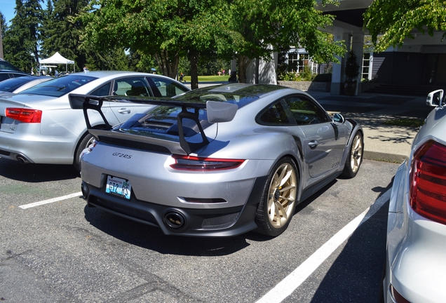 Porsche 991 GT2 RS Weissach Package