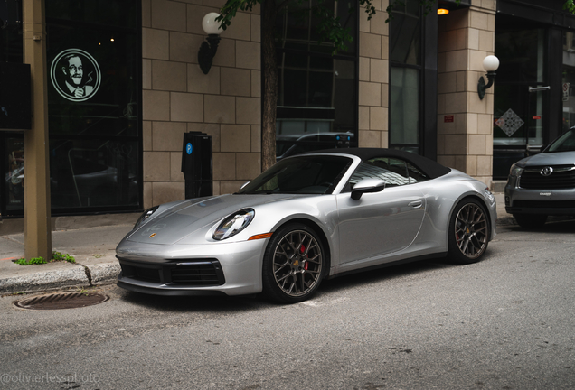 Porsche 992 Carrera 4S Cabriolet