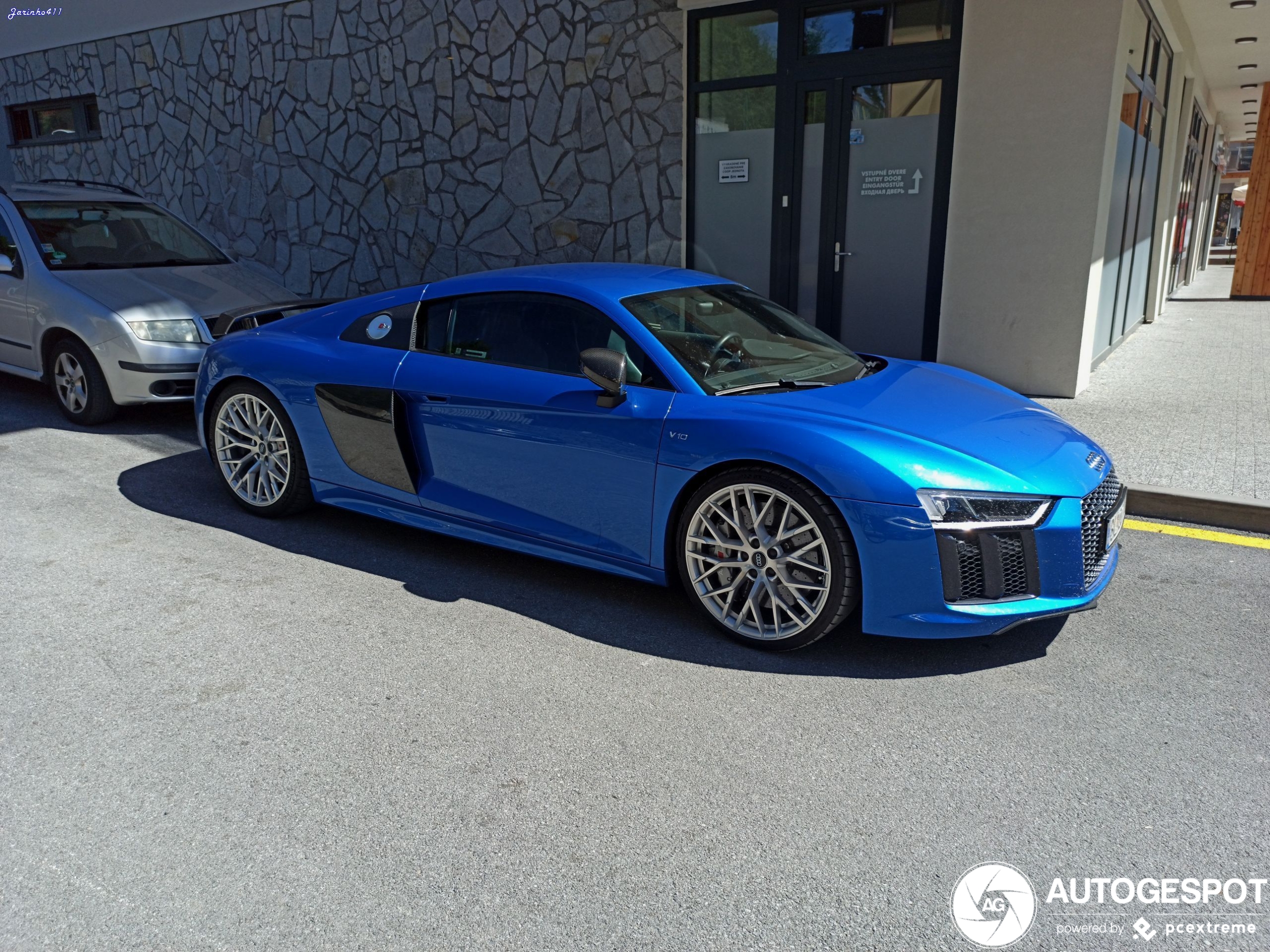 Audi R8 V10 Plus 2015