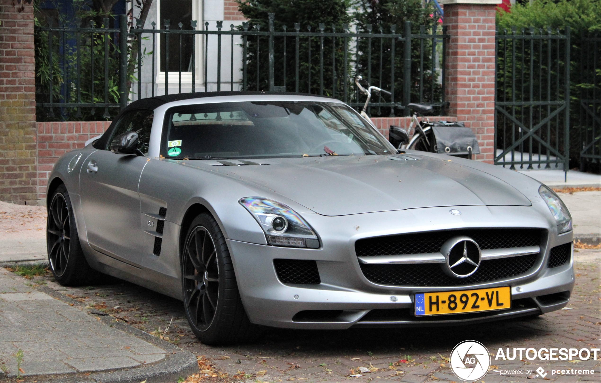 Mercedes-Benz SLS AMG Roadster