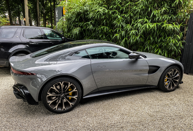 Aston Martin V8 Vantage 2018