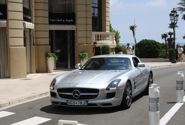 Mercedes-Benz SLS AMG