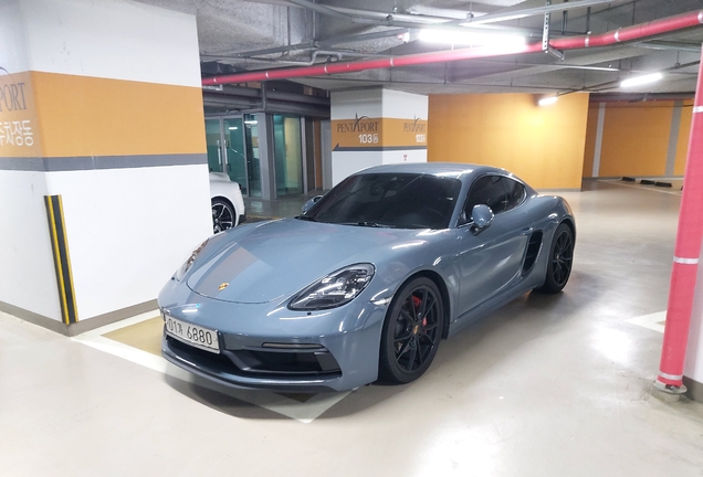 Porsche 718 Cayman GTS