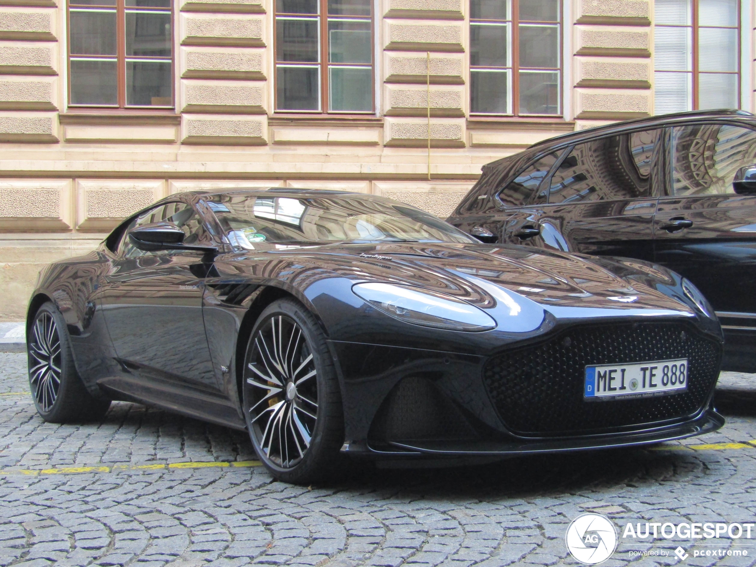 Aston Martin DBS Superleggera