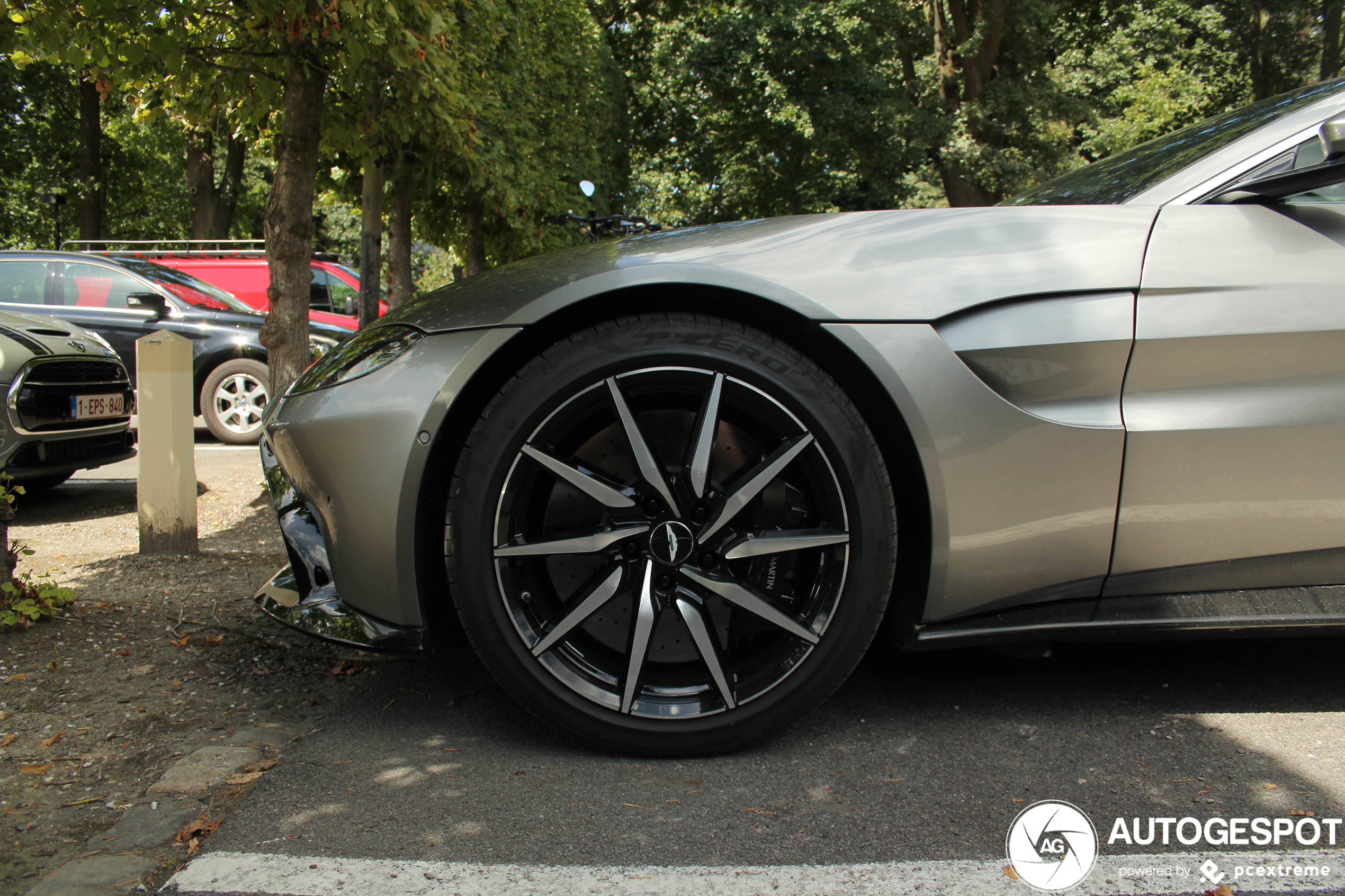 Aston Martin V8 Vantage 2018