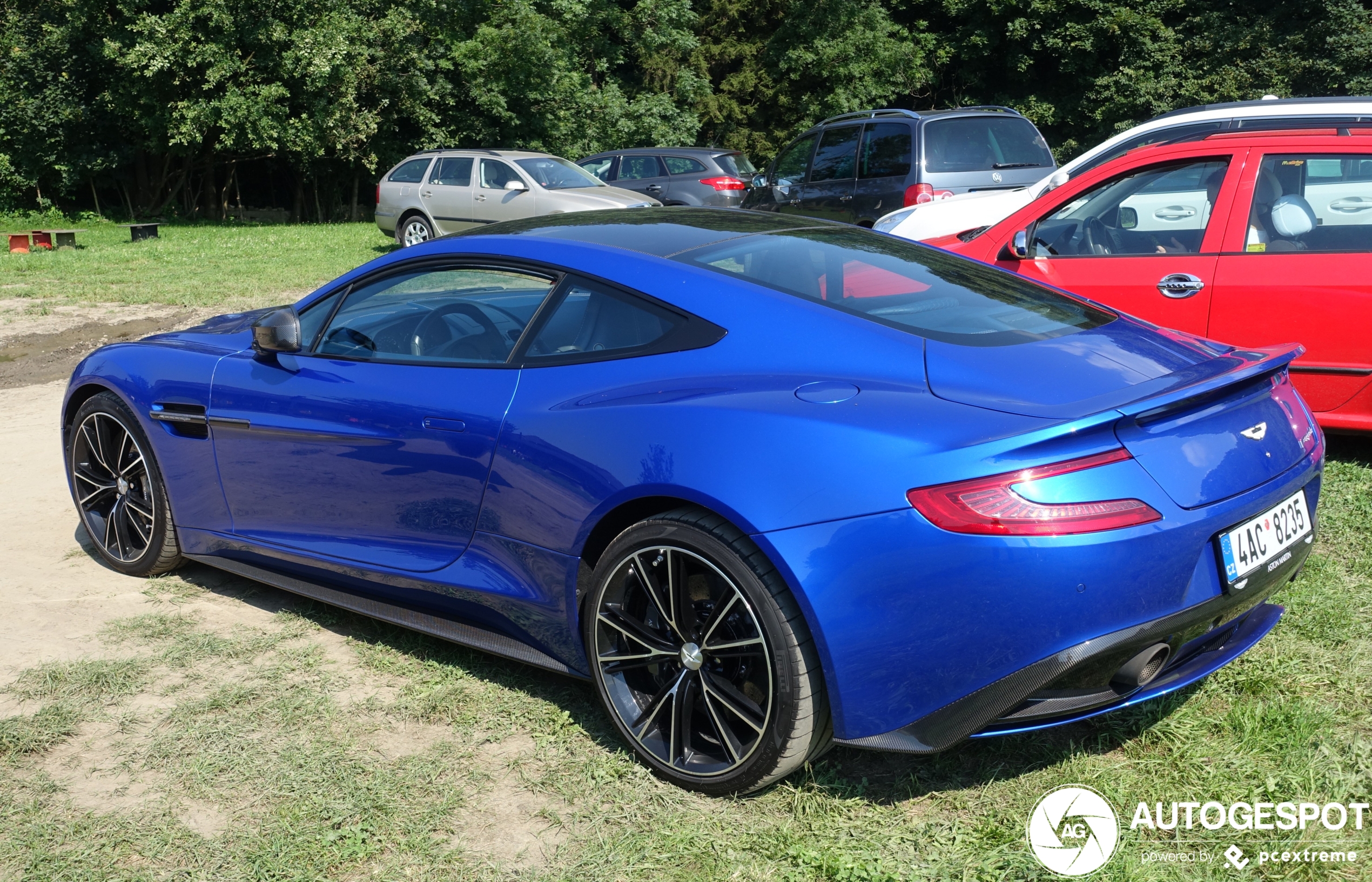 Aston Martin Vanquish 2013