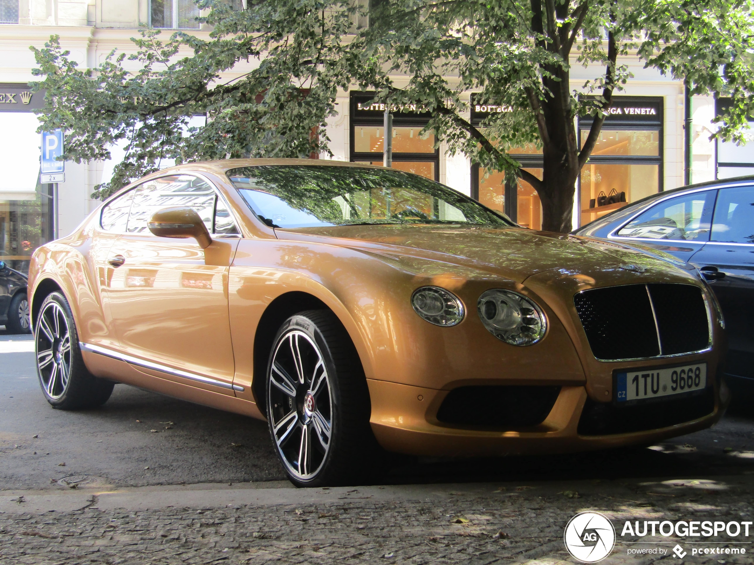 Bentley Continental GT V8