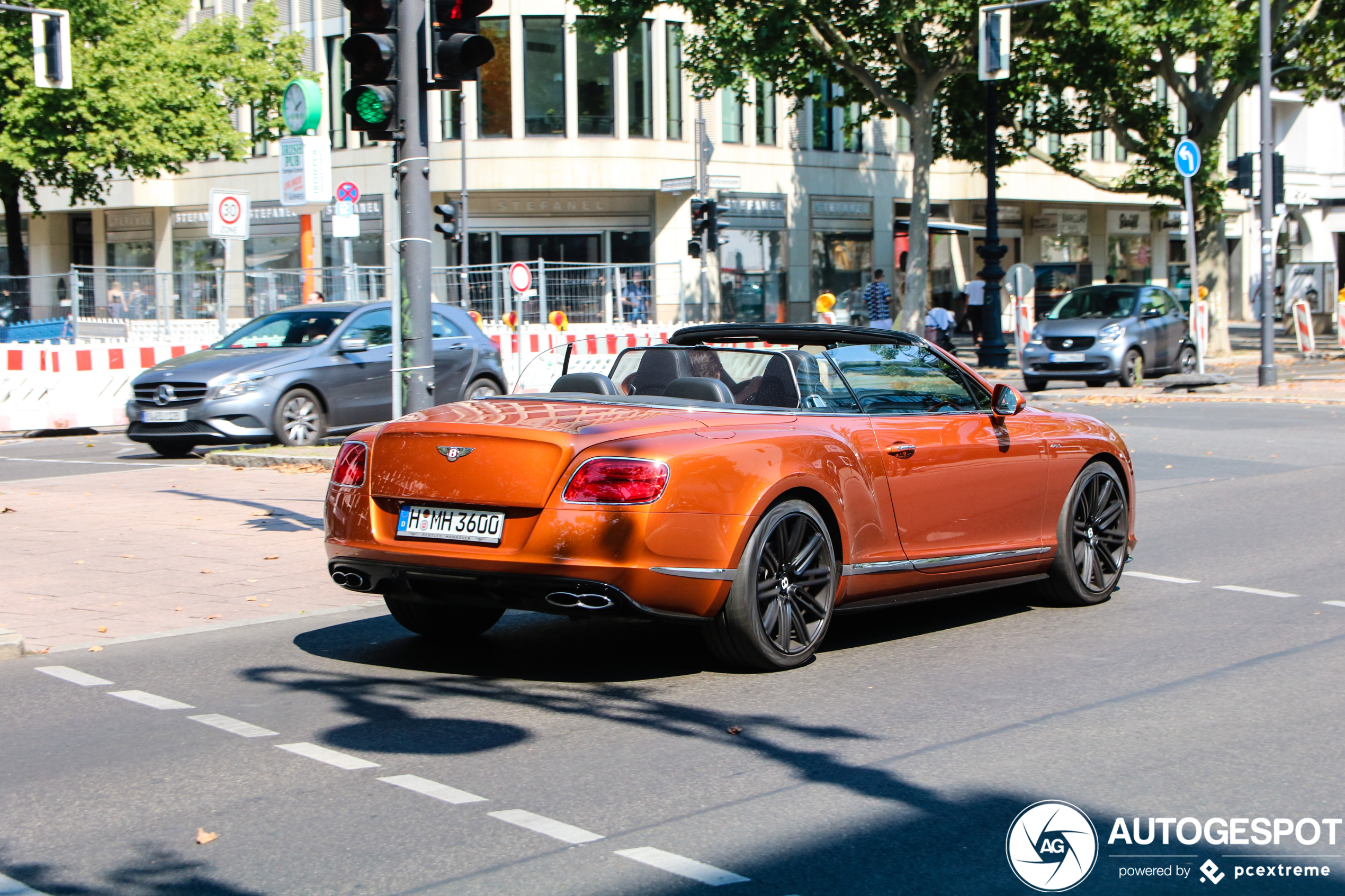 Bentley Continental GTC V8 S